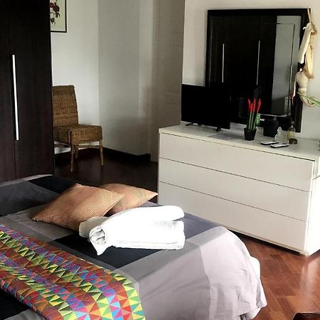 أفيرسا B&B Stanze Lussuose المظهر الخارجي الصورة